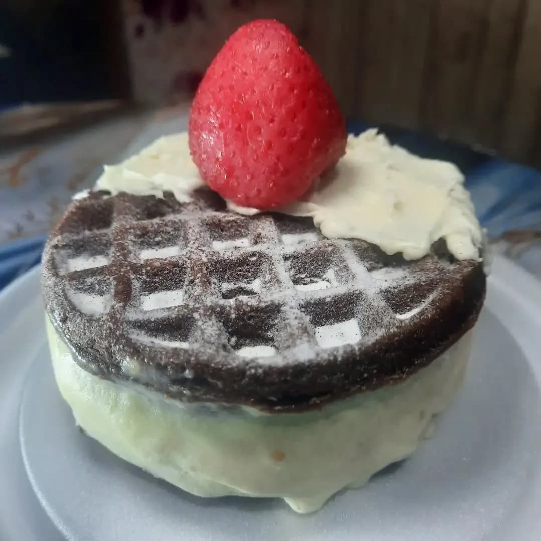 Sandwich de gelato Ninho com morango